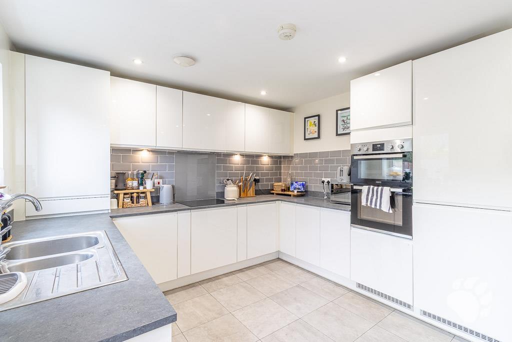 House in Basildon, Essex - More