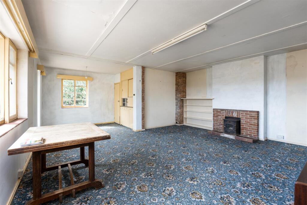 House in Yarmouth, Newbridge - View 3