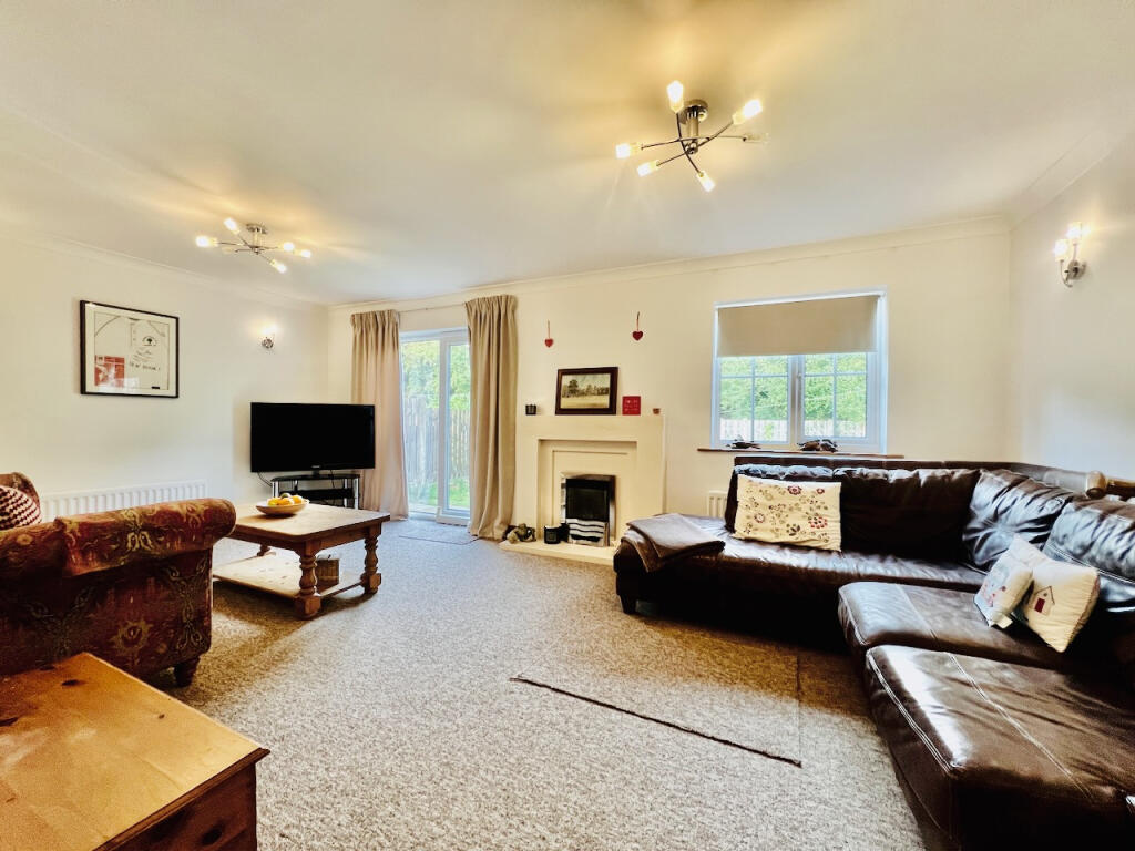 Wellfield Grove, Penistone, Sheffield, S36 photo 3