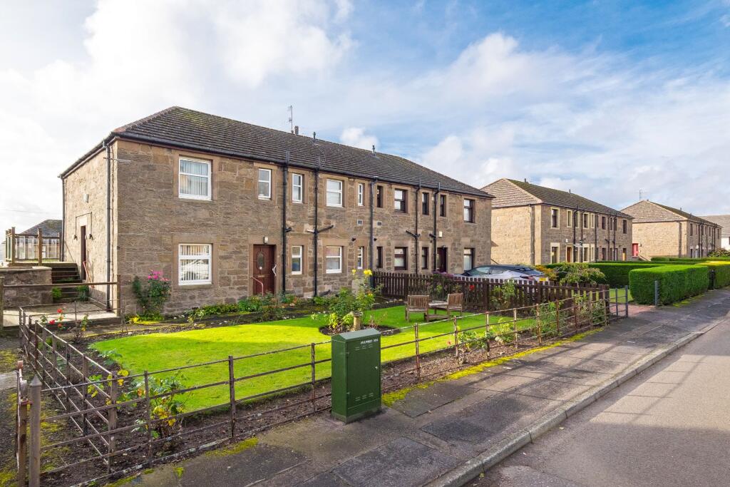 Main image of property: 21 Ivanhoe Place, Dundee. DD4 6LQ