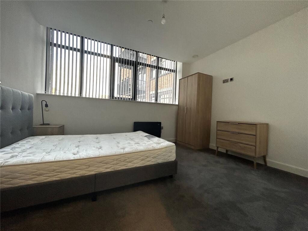 Apartment in Birmingham, Chinese Quarter, Digbeth - View 5