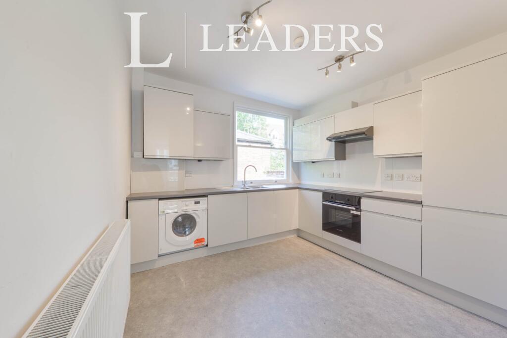 Additional image 3 of Holywell Hill, AL1