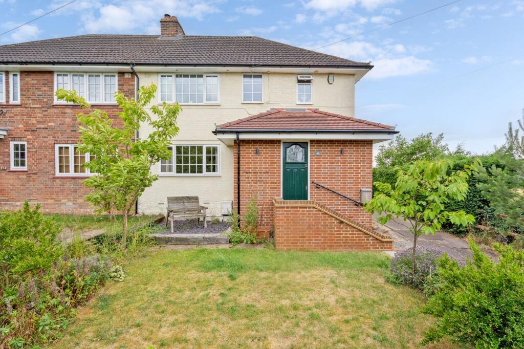 Main image of property: London Lane, Great Paxton, St Neots, PE19