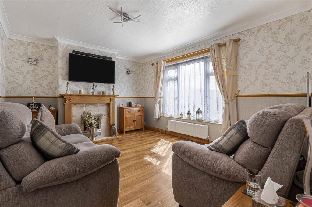 House in Rochester, Cuxton - View 2