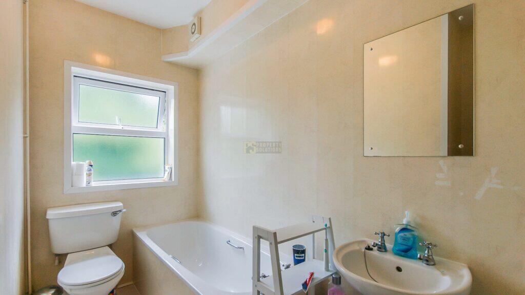 6 bedroom terraced house for rent