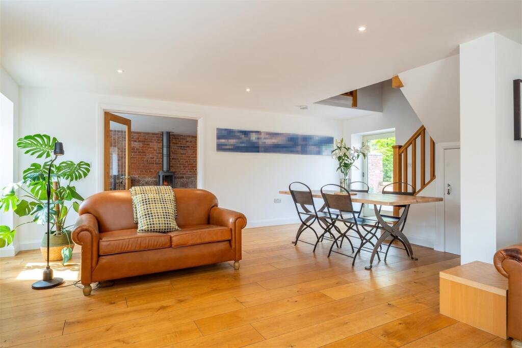 House in Worcester - More