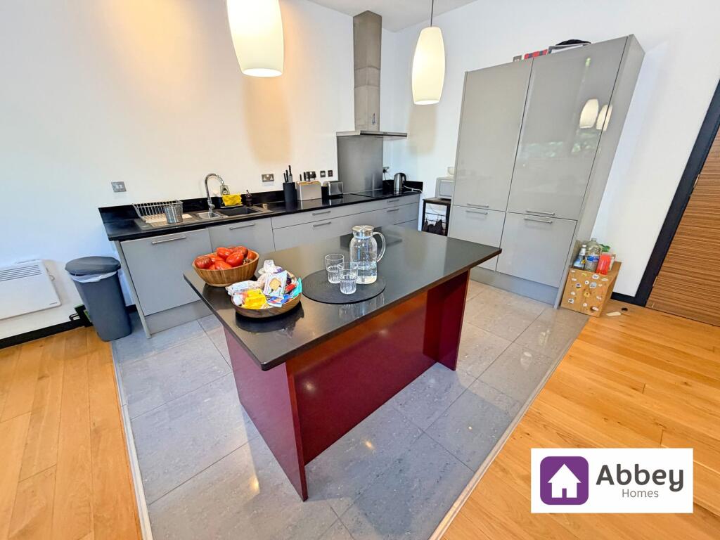 Apartment in Leicester - More