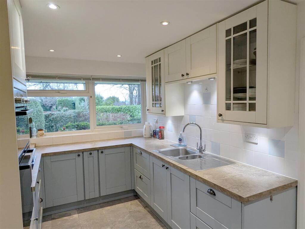 Kingsland Grange, Newbury photo 4