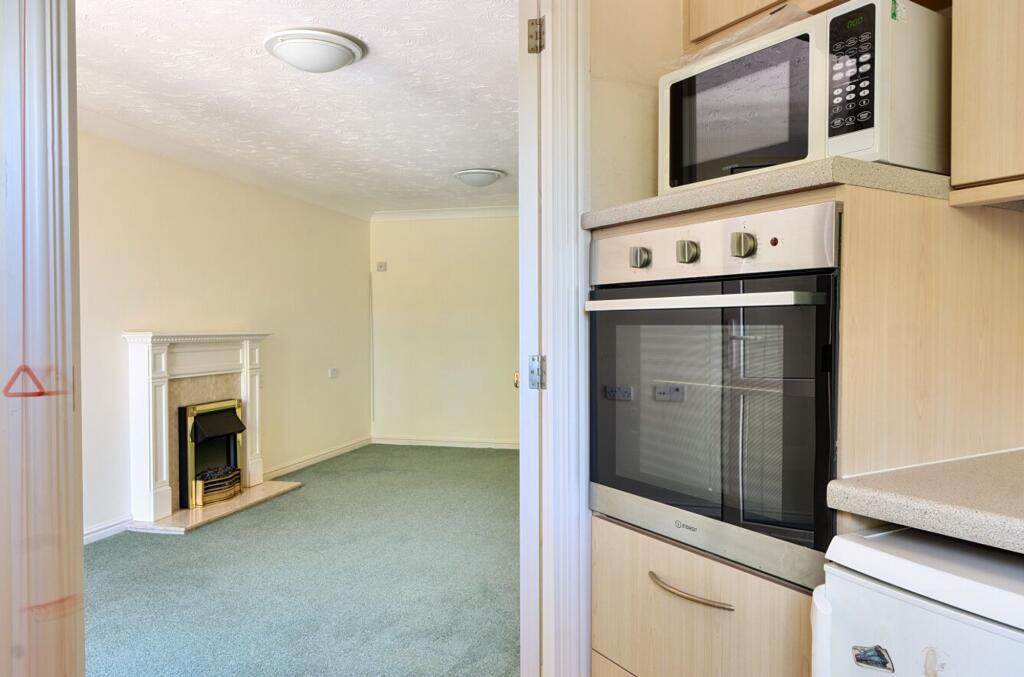 Apartment in Chichester - View 4