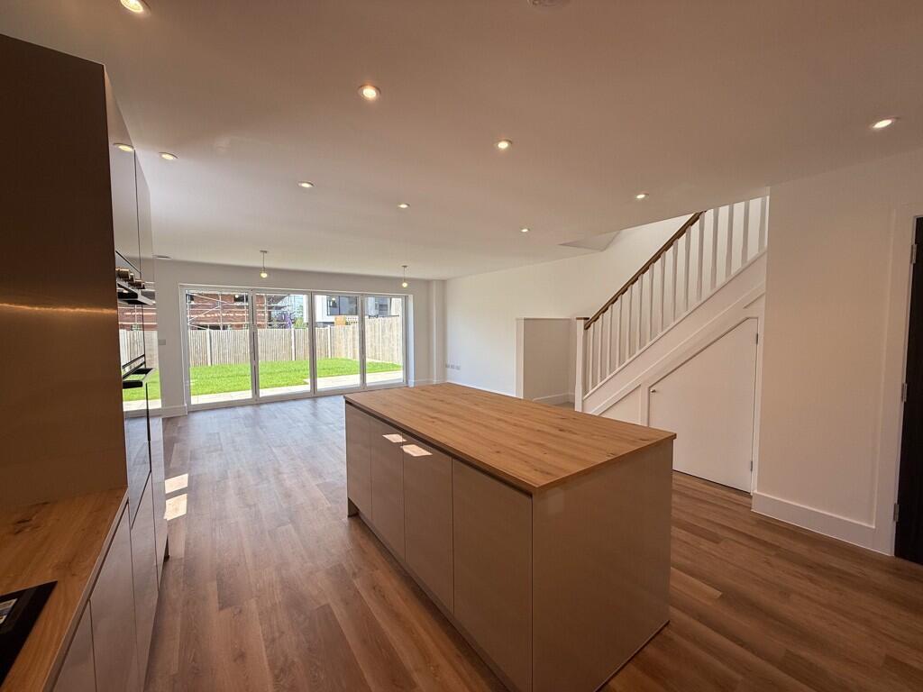 Graven Hill Road,
Ambrosden,
Bicester,
OX25 2DR photo 4