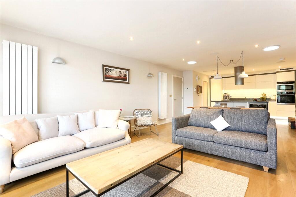 Main image of property: West Street, Marlow, Buckinghamshire, SL7