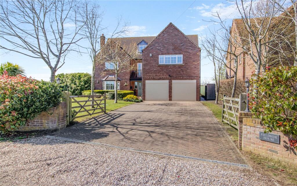 Main image of property: Fieldside House, Upper Row, Dunham-on-Trent, Newark, NG22
