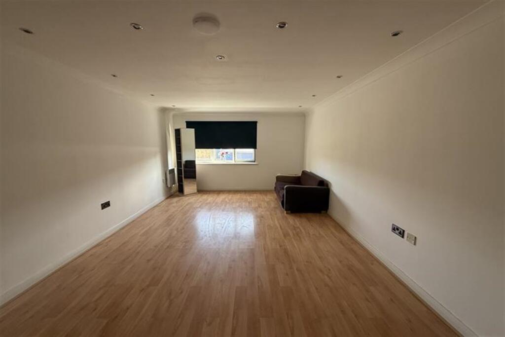 Apartment in Braintree, Cressing - View 3