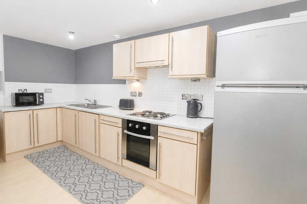 Apartment in Leeds - View 3