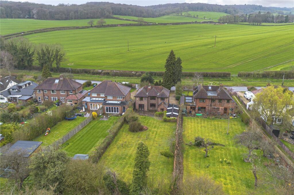 Main image of property: Warrendene Road, Hughenden Valley, Buckinghamshire, HP14