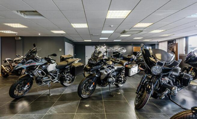 Ber St 120 Harley & BMW 003.jpeg