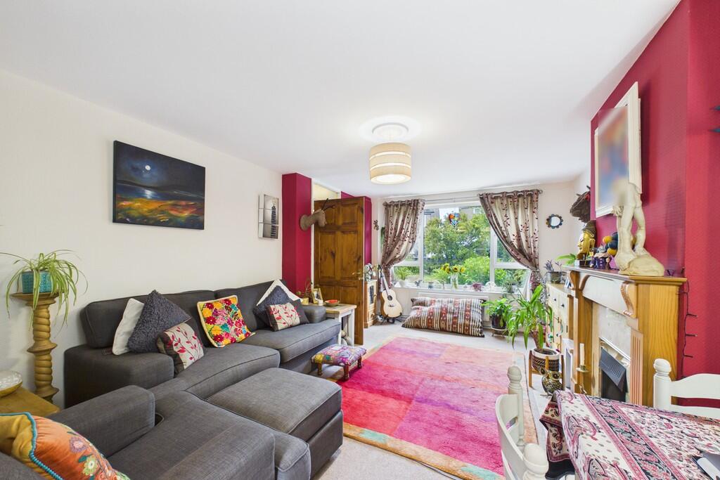 30 Peat Lane, Kendal, Cumbria, LA9 6LA photo 4