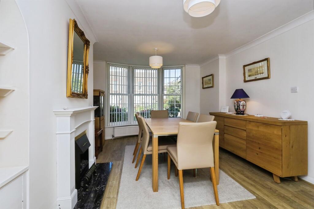 House in Eastbourne, East Sussex - View 5