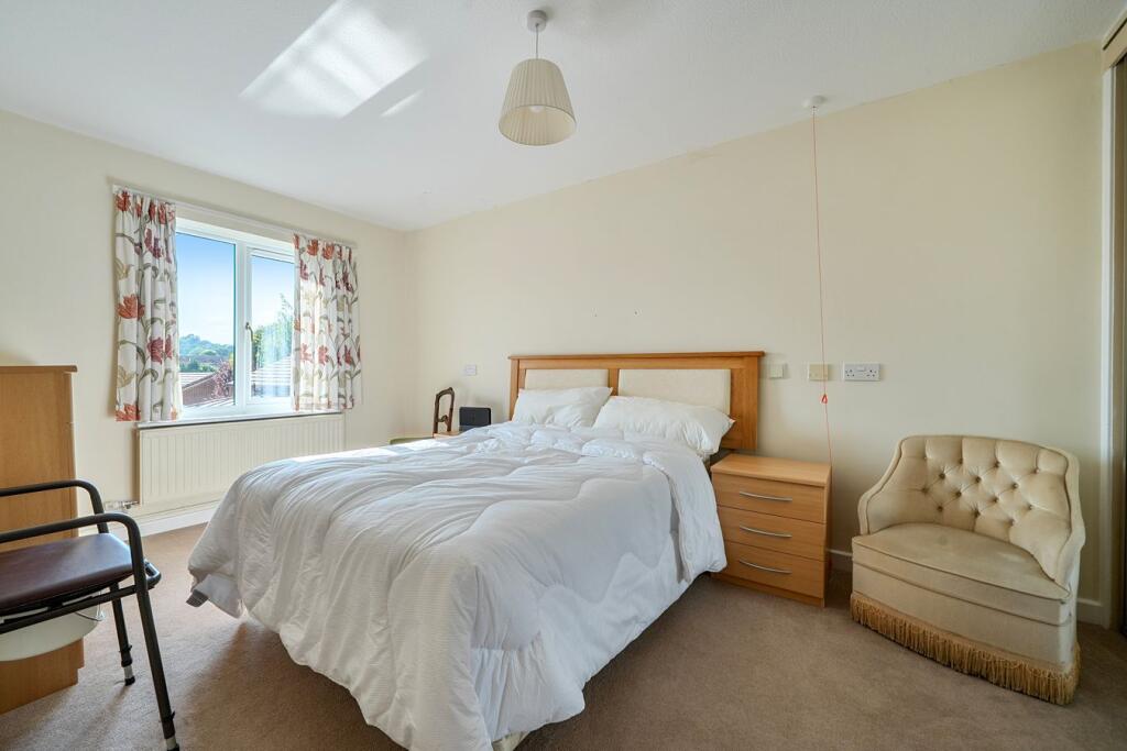 Kennet Court, Wokingham, RG41 - View 6