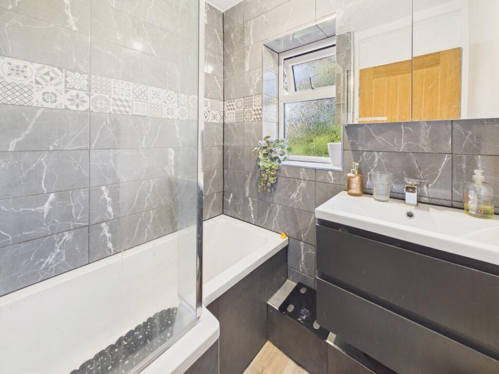 House in Hull, Kingston upon Hull - View 5