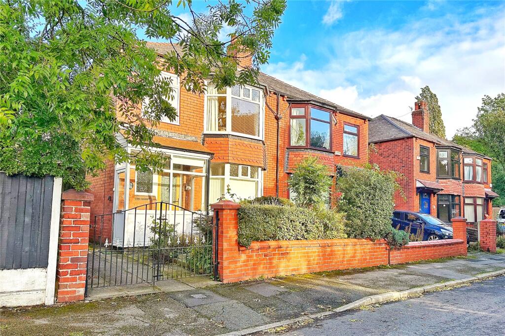 Main image of property: Lyndhurst Avenue, Ashton-under-Lyne, Greater Manchester, OL6