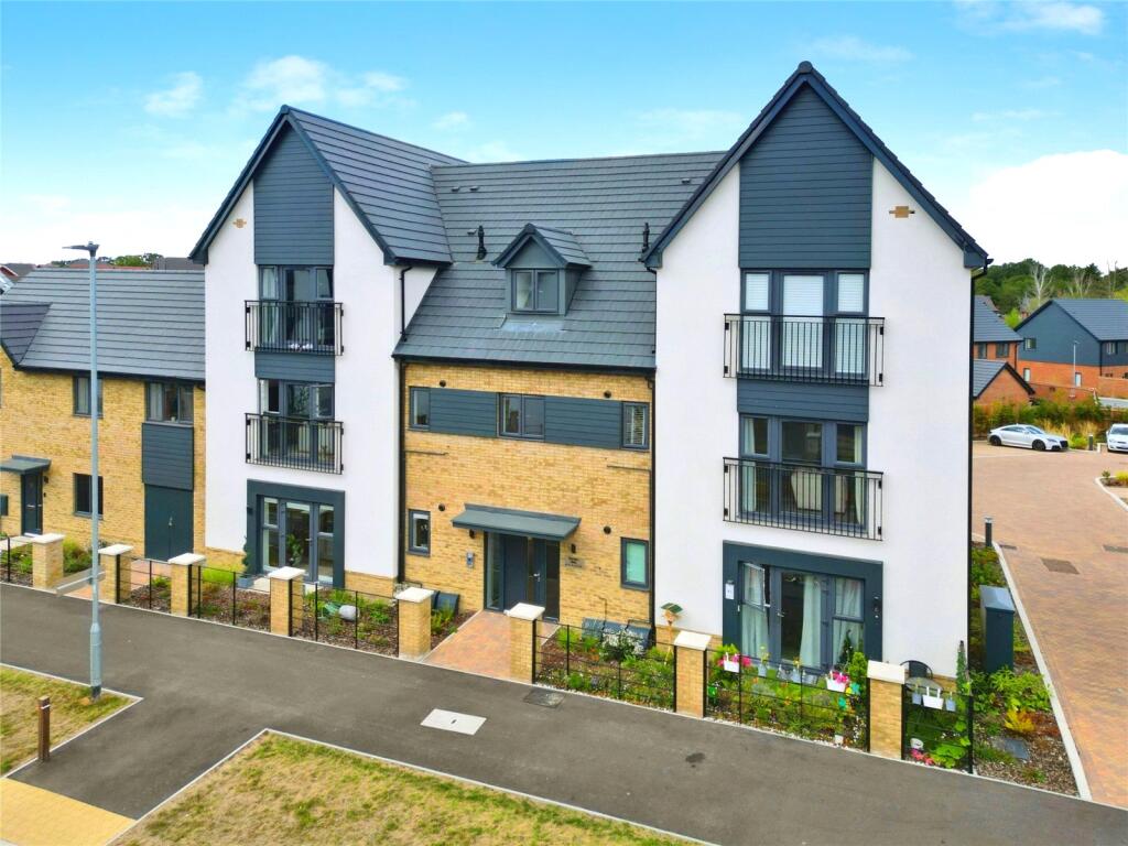 Main image of property: Buckler Ride, Crowthorne, Berkshire, RG45