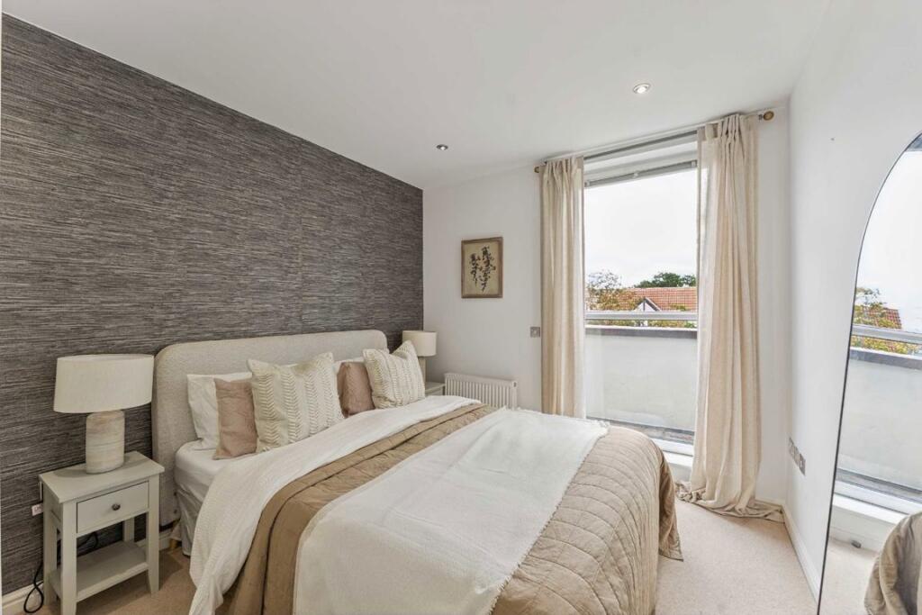 Apartment in London - View 4