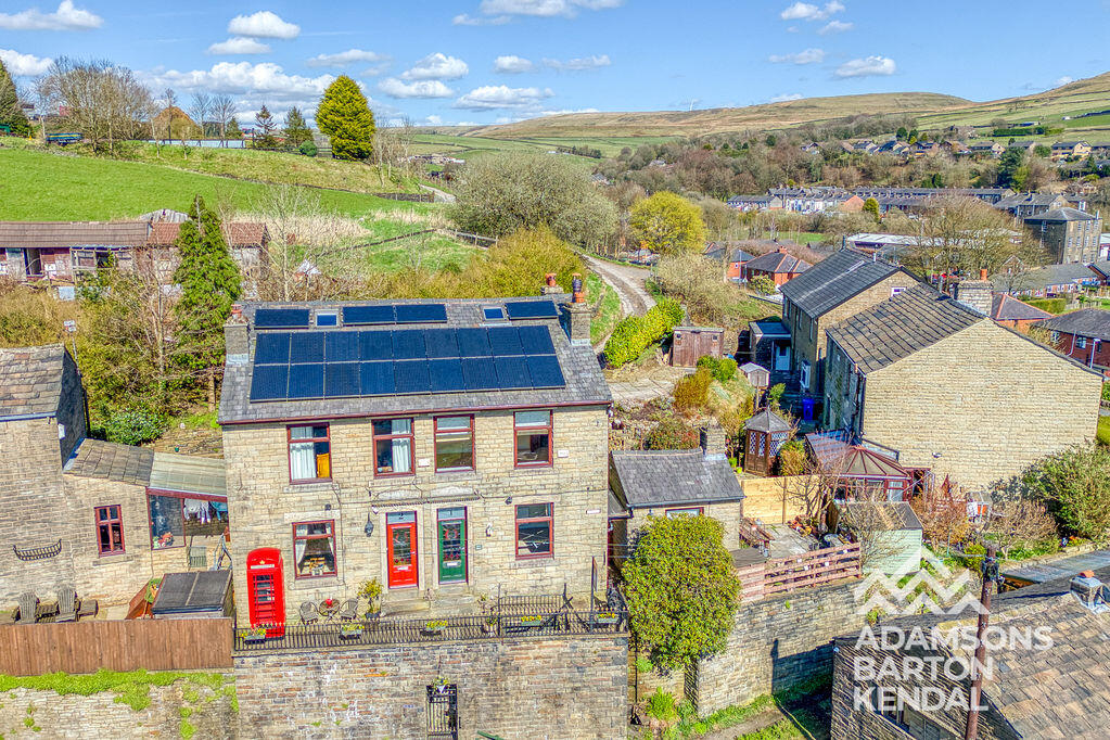 3-bed semi-detached on Glen View, Whitworth, OL12, £250,000