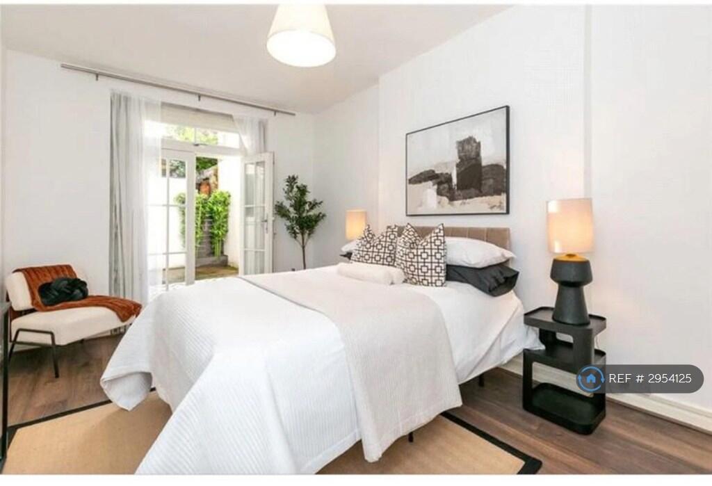 Main image of property: Eardley Crescent, London, SW5