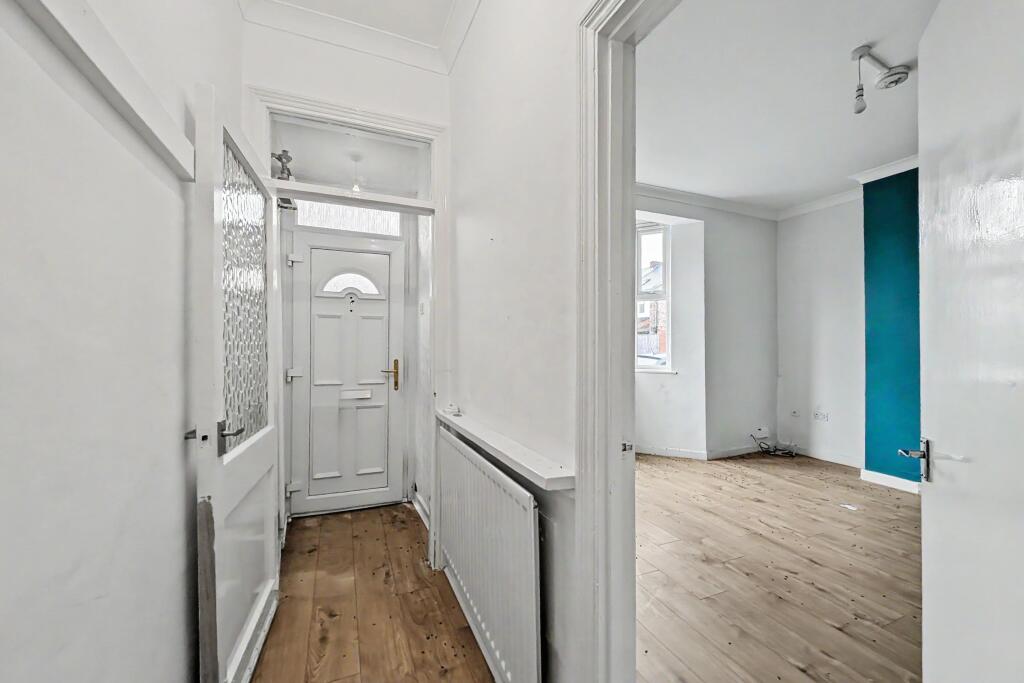 Apartment in Newcastle upon Tyne - View 2