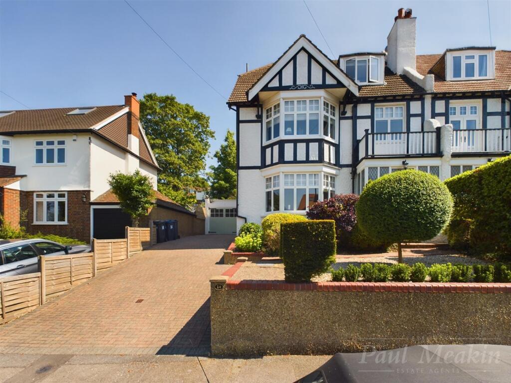 Main image of property: Heathhurst Road, South Croydon