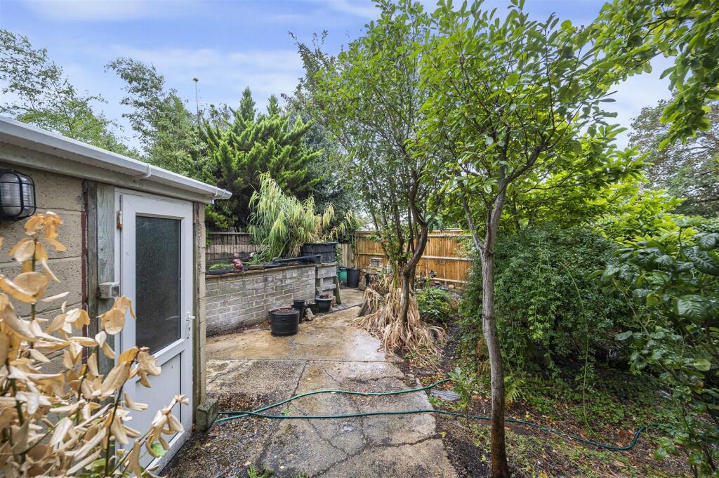 House in Brighton - View 5