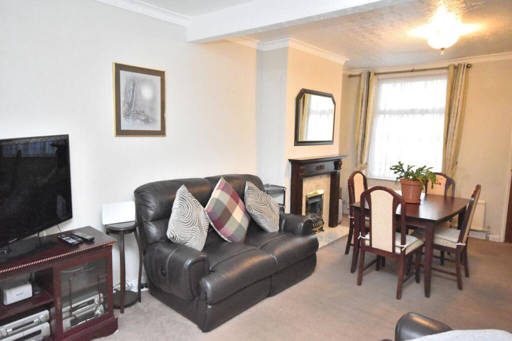 House in Northampton, West Northamptonshire - View 3