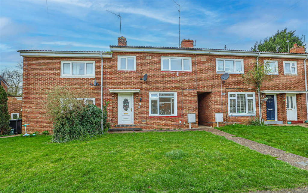 Main image of property: Beechfield Road, Boxmoor, HP1