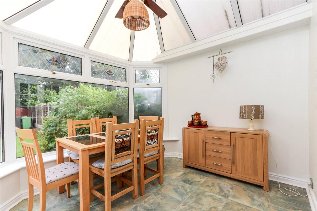 House in Stockport, Cheadle Heath - View 4
