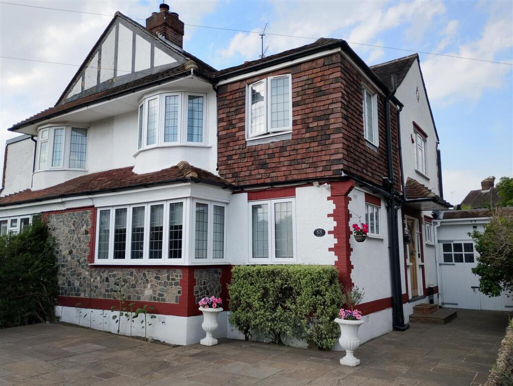 Main image of property: Totteridge Lane, Totteridge