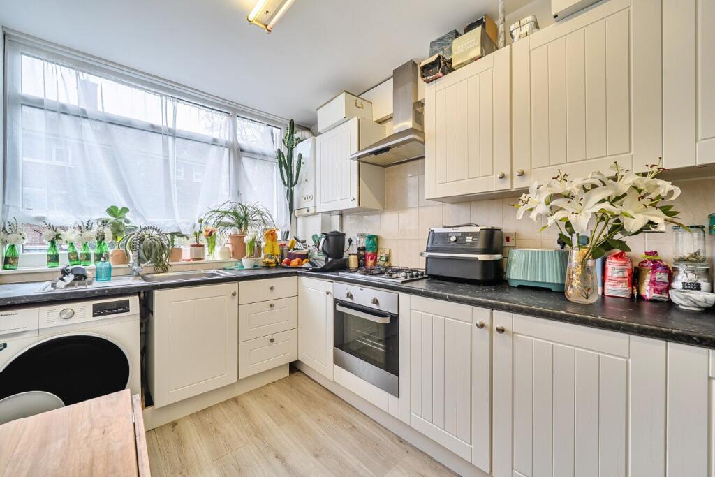 Main image of property: Shoreham Close, Putney, London, SW18