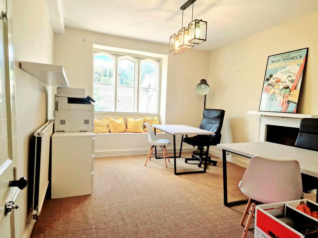 Main image of property: Bath Road, Woodchester