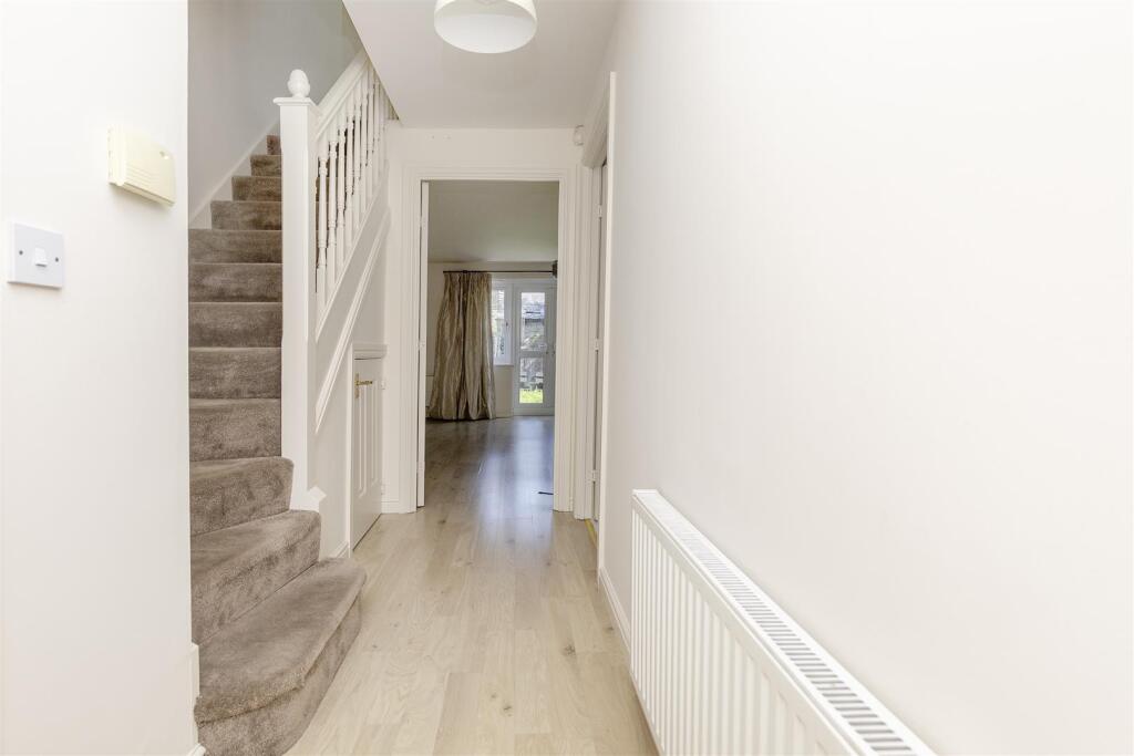 College Avenue, Lindley, Huddersfield - View 5