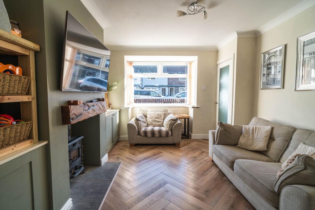 House in Hull - View 4