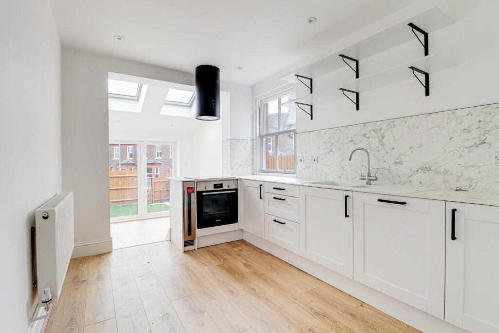 House in St Albans, Townsend - View 5
