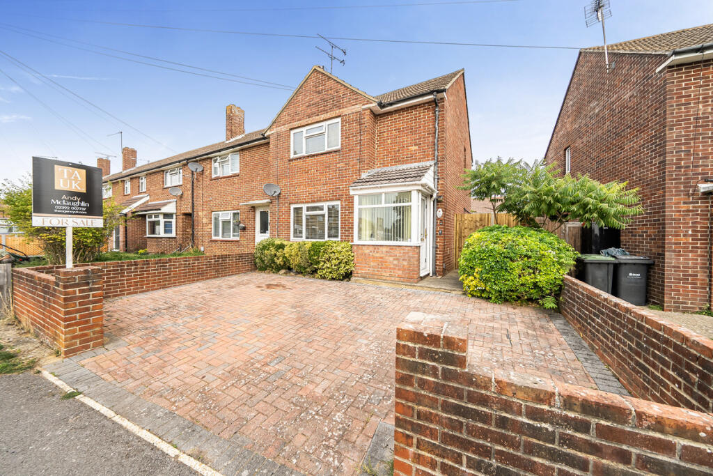 Main image of property: Marchwood Road, Havant, PO9