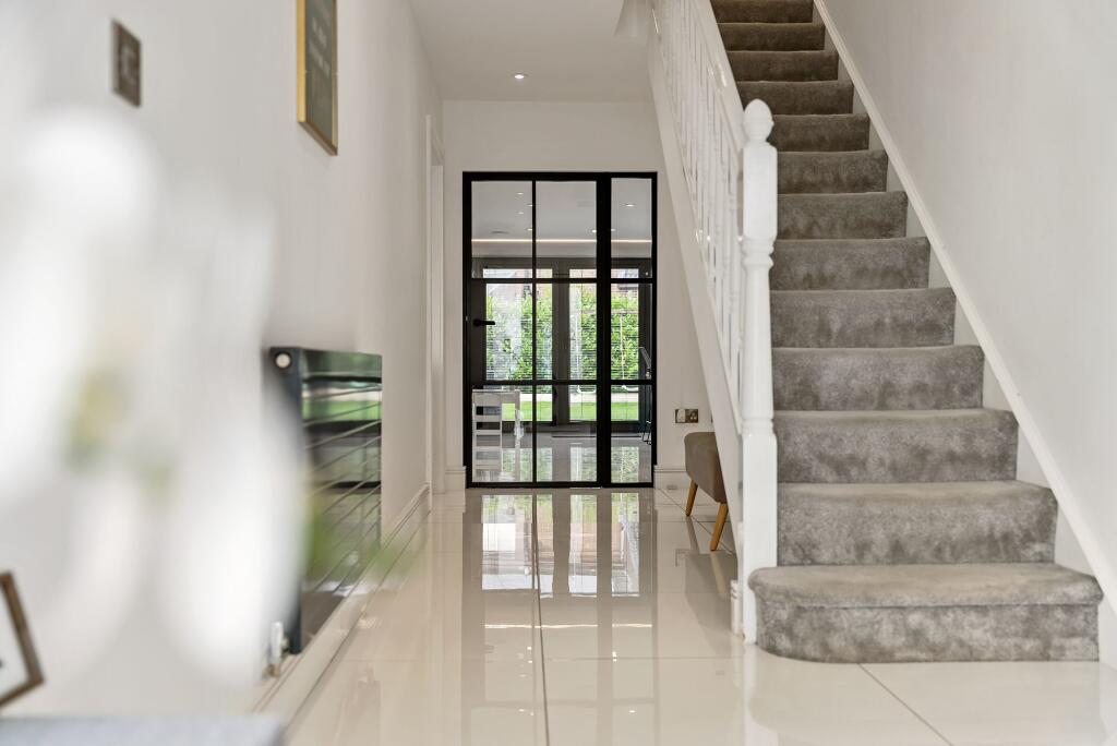 House in Culcheth, Twiss Green - View 5