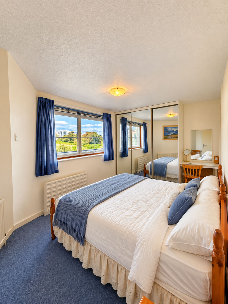 Apartment in Plymouth - View 4