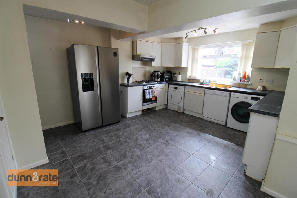 House in Stoke-on-Trent - View 5