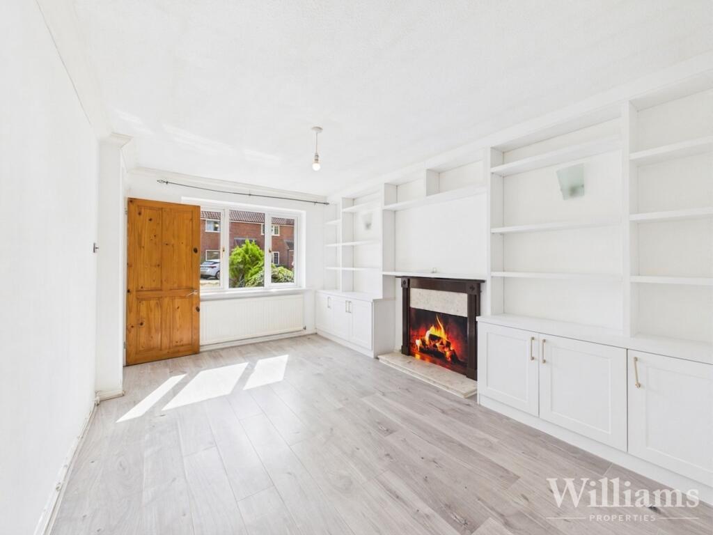 House in Aylesbury, Haydon Hill - More