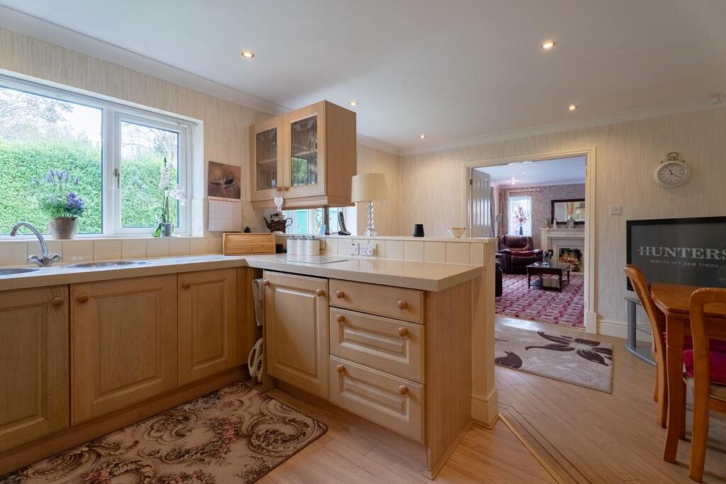 Ash Grove, Lower Gornal photo 4