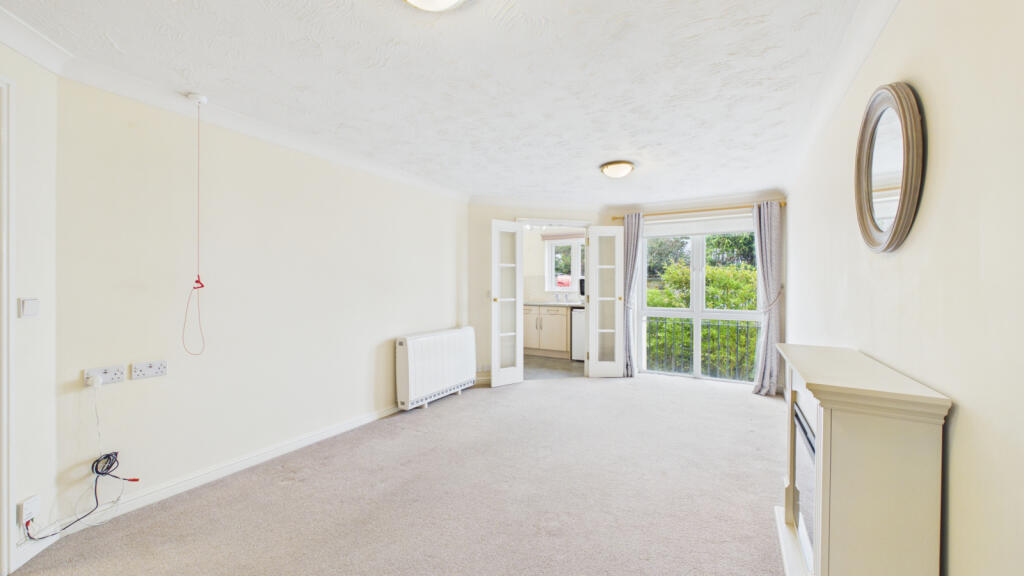 Apartment in Truro - More