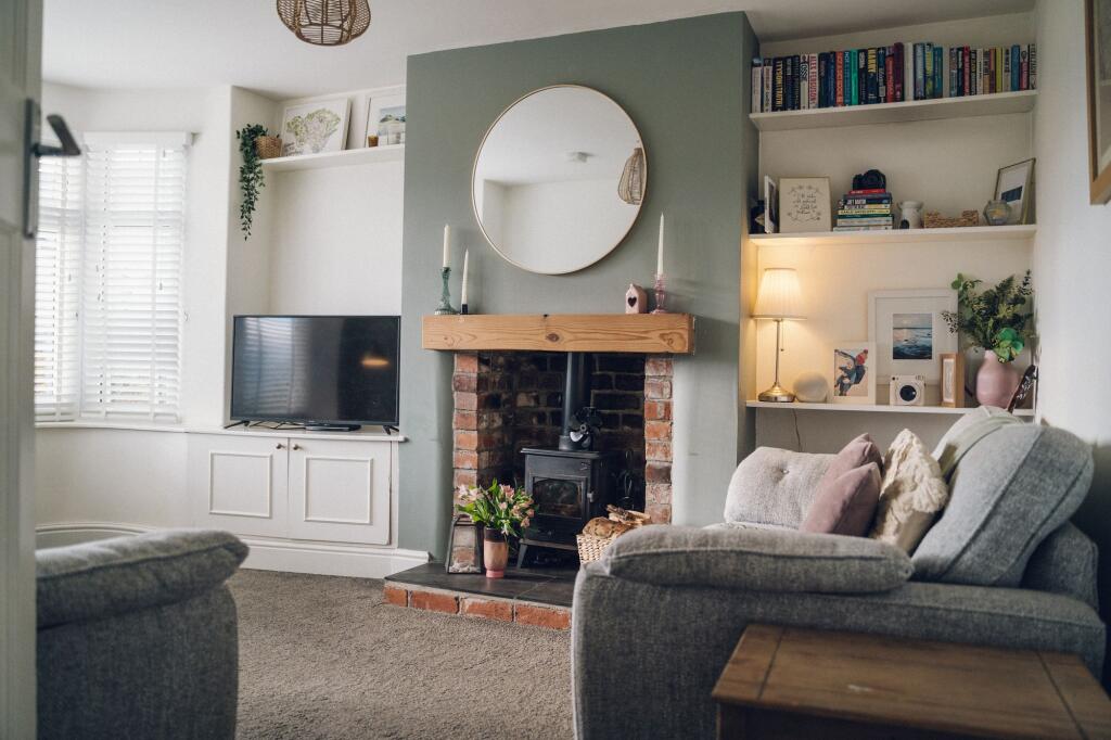 Main image of property: Ffordd Belmont, Bangor