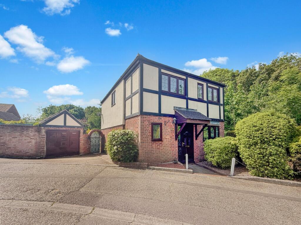 Main image of property: Endean Court, Wivenhoe, Colchester, CO7